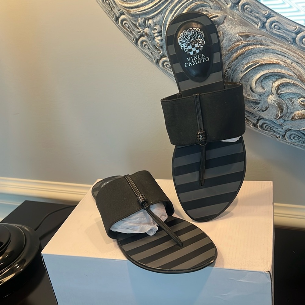 Vince Camuto Black Thong Sandals